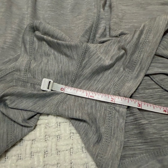 Salt Life women’s grey shorts, small. Excellent condition! - Picture 5 of 8